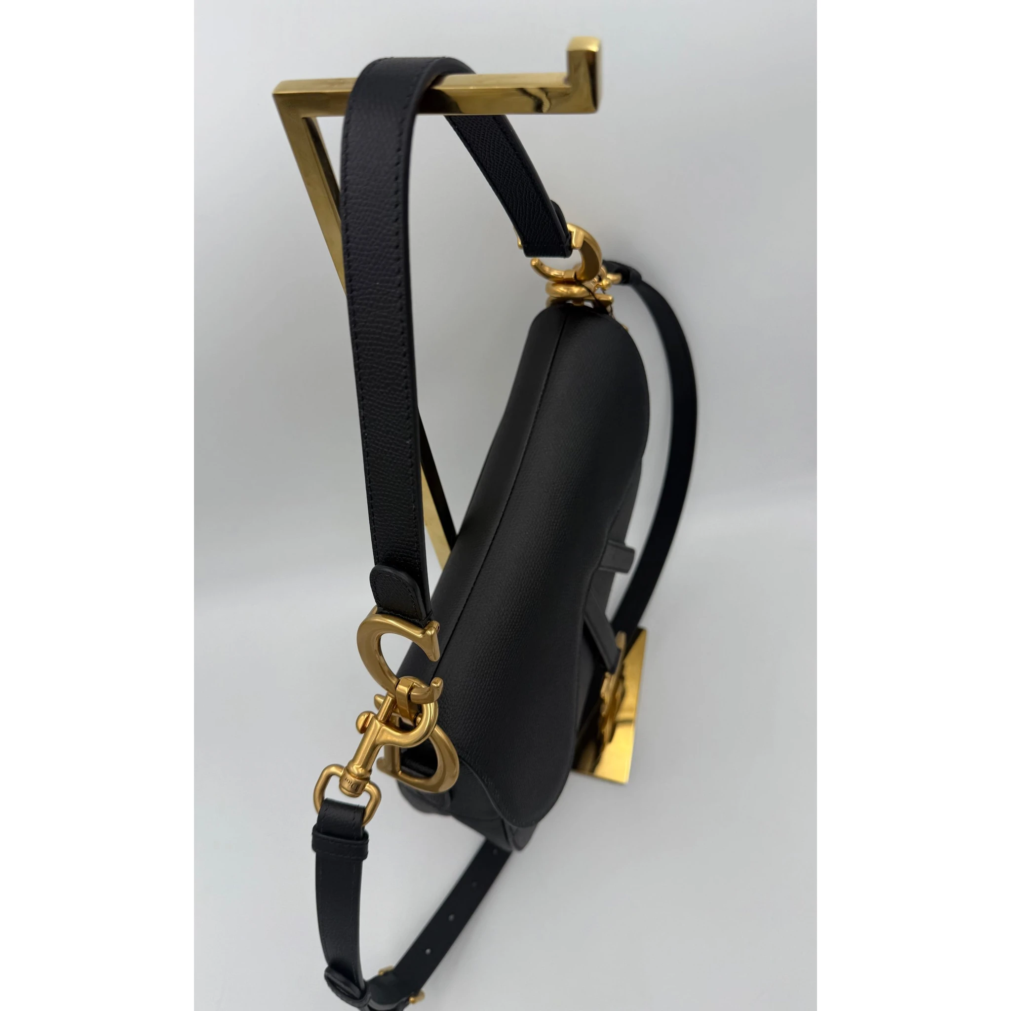 DIOR SADDLE Grained Calfskin Handbag