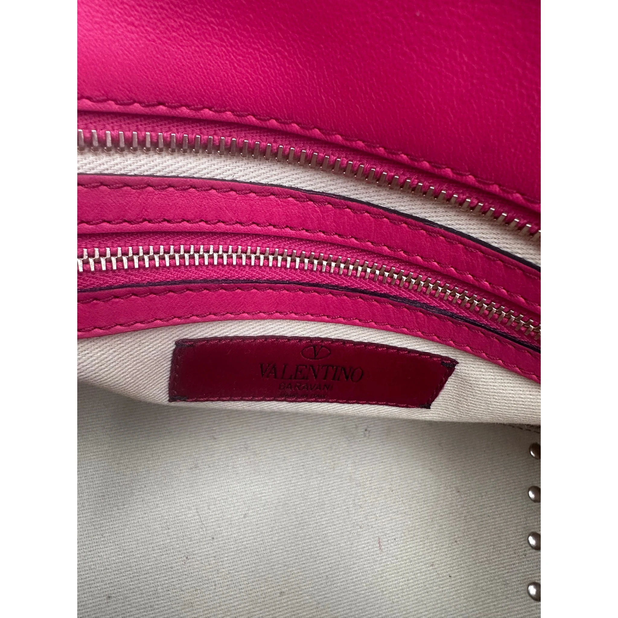 VALENTINO GARAVANI Rockstud Medium Pink Handbag