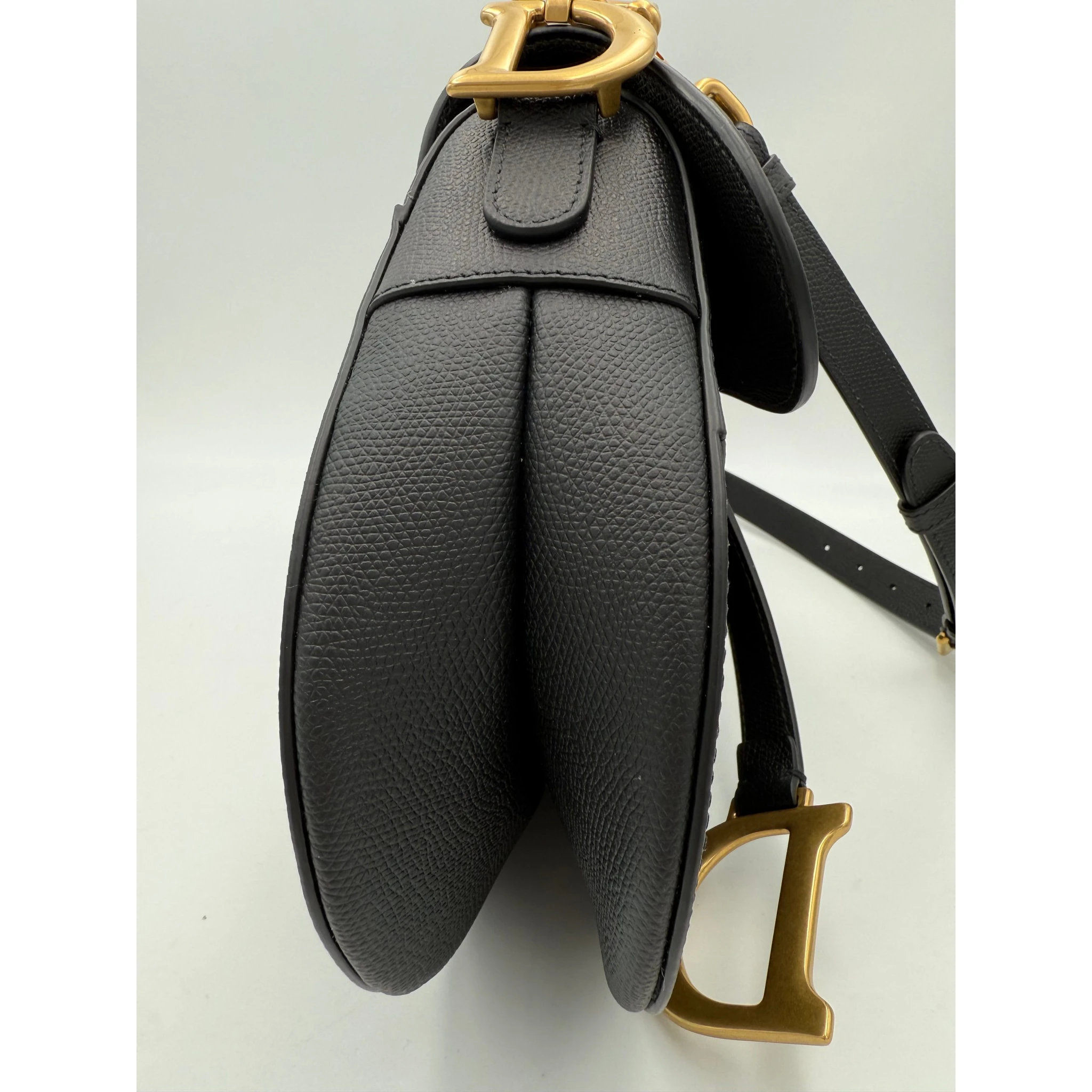 DIOR SADDLE Grained Calfskin Handbag