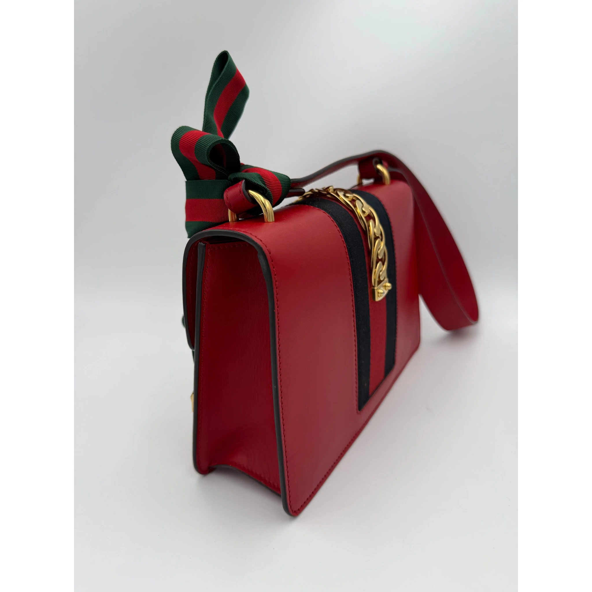 GUCCI SYLVIE Red Handbag