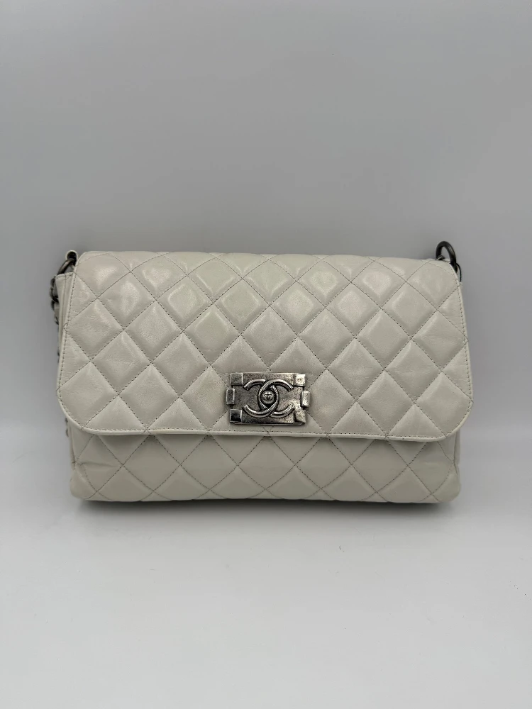 CHANEL SOFT BOY Large Handbag alternative
