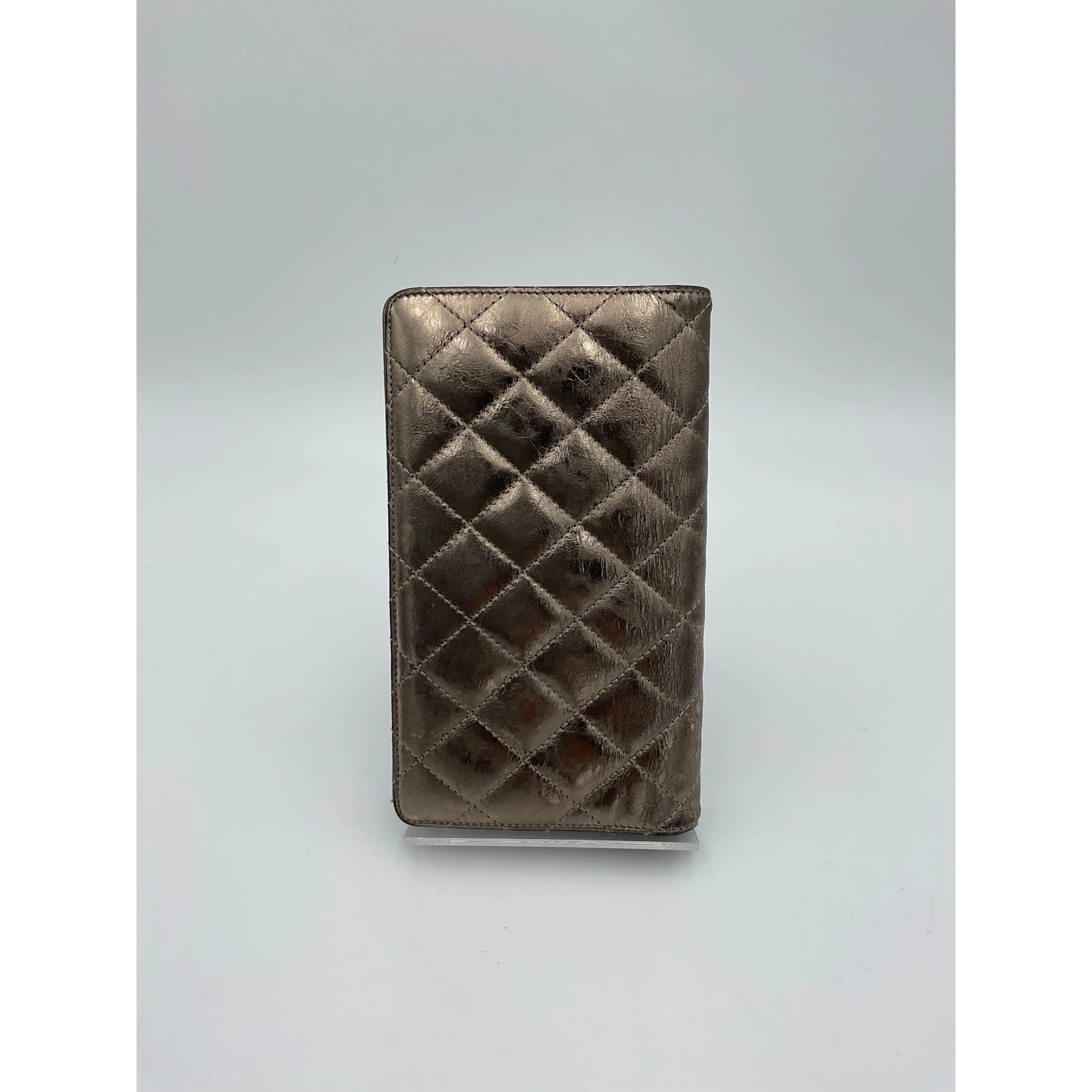 CHANEL Matèlassè Platinum Wallet