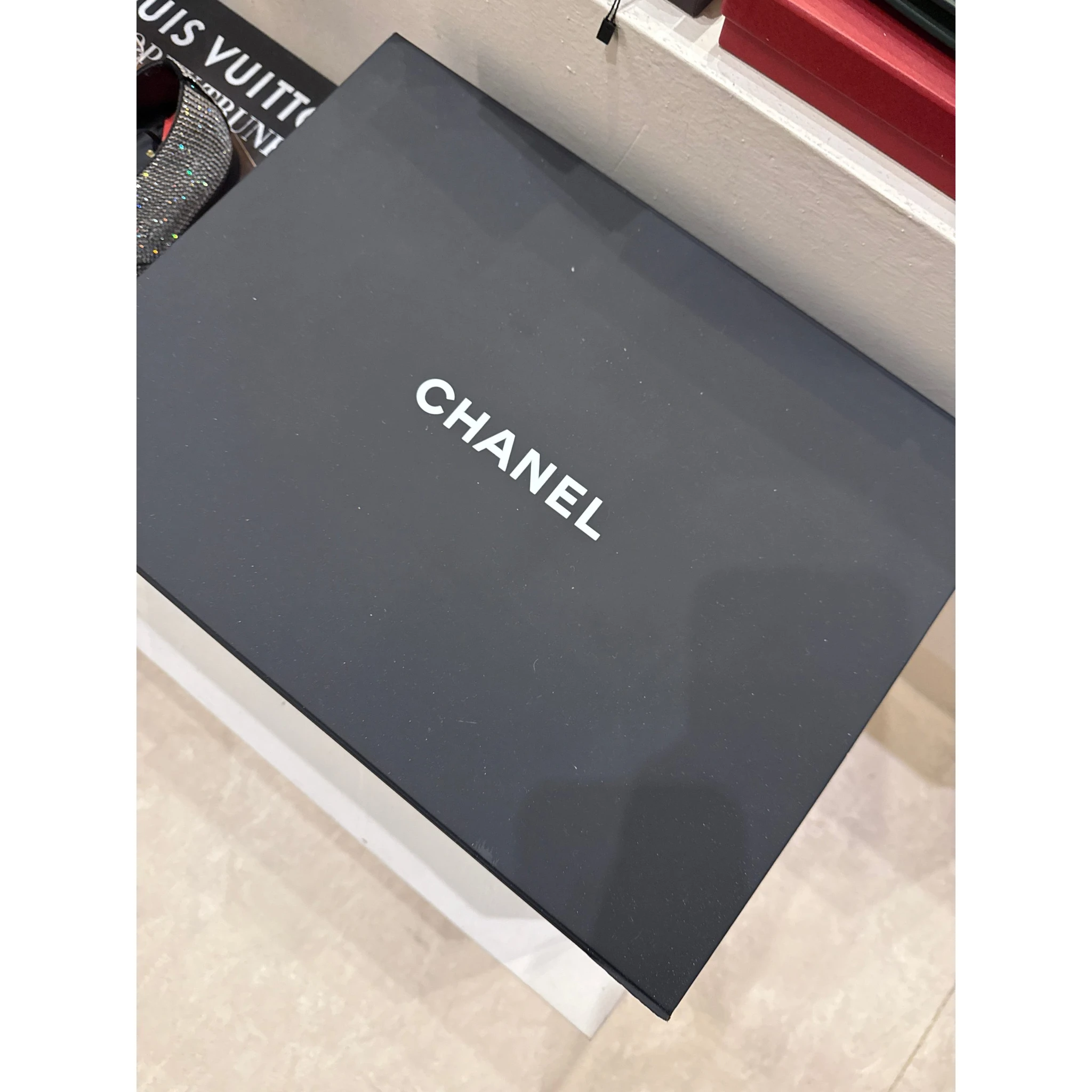 CHANEL Timeless Classique Jumbo Handbag