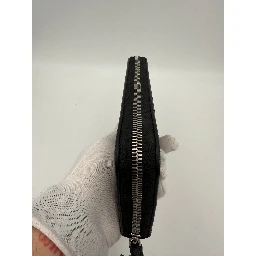 PRADA Zip in Saffiano Leather Wallet