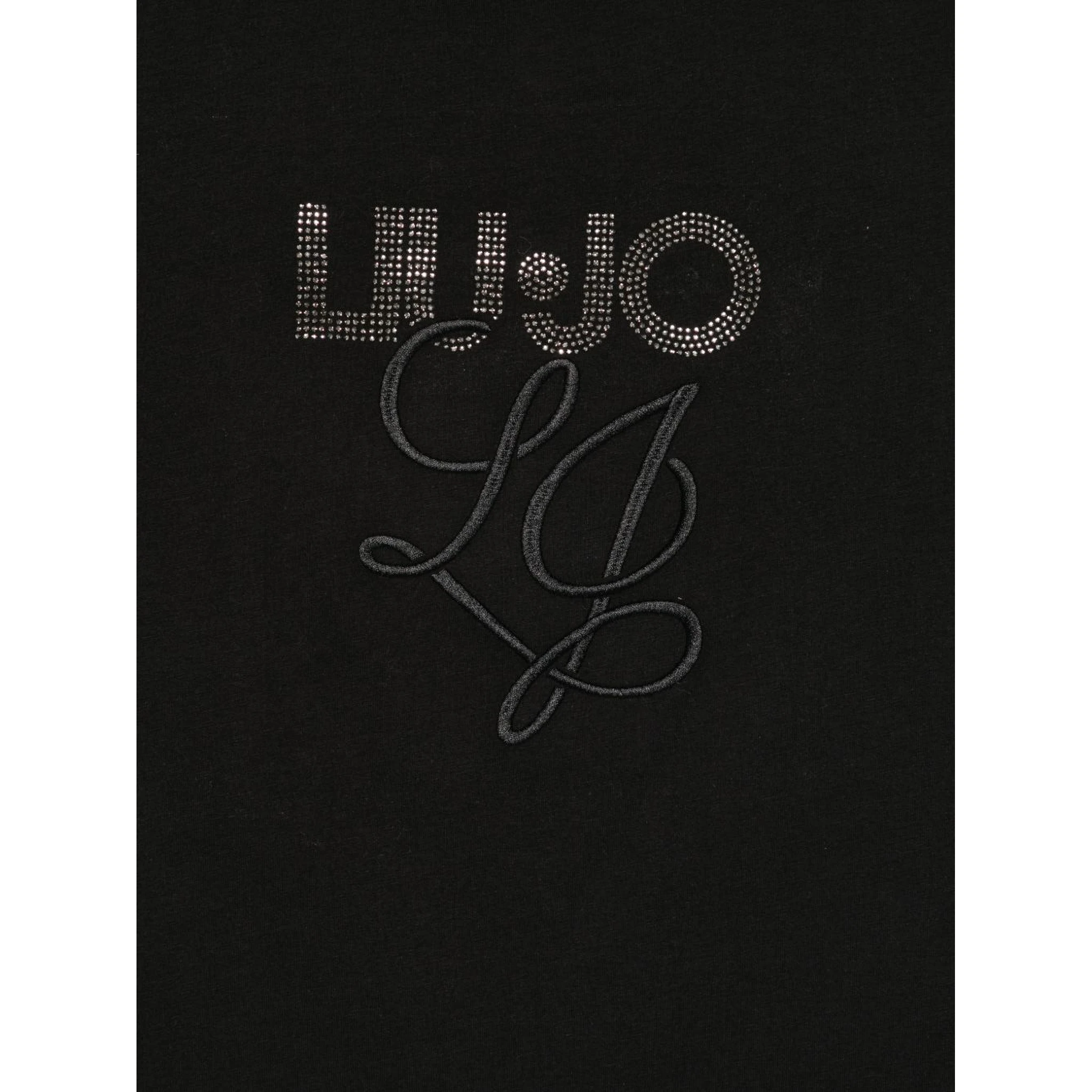 تيشيرتات وبولو من تصميم ليو جو باللون الأسود