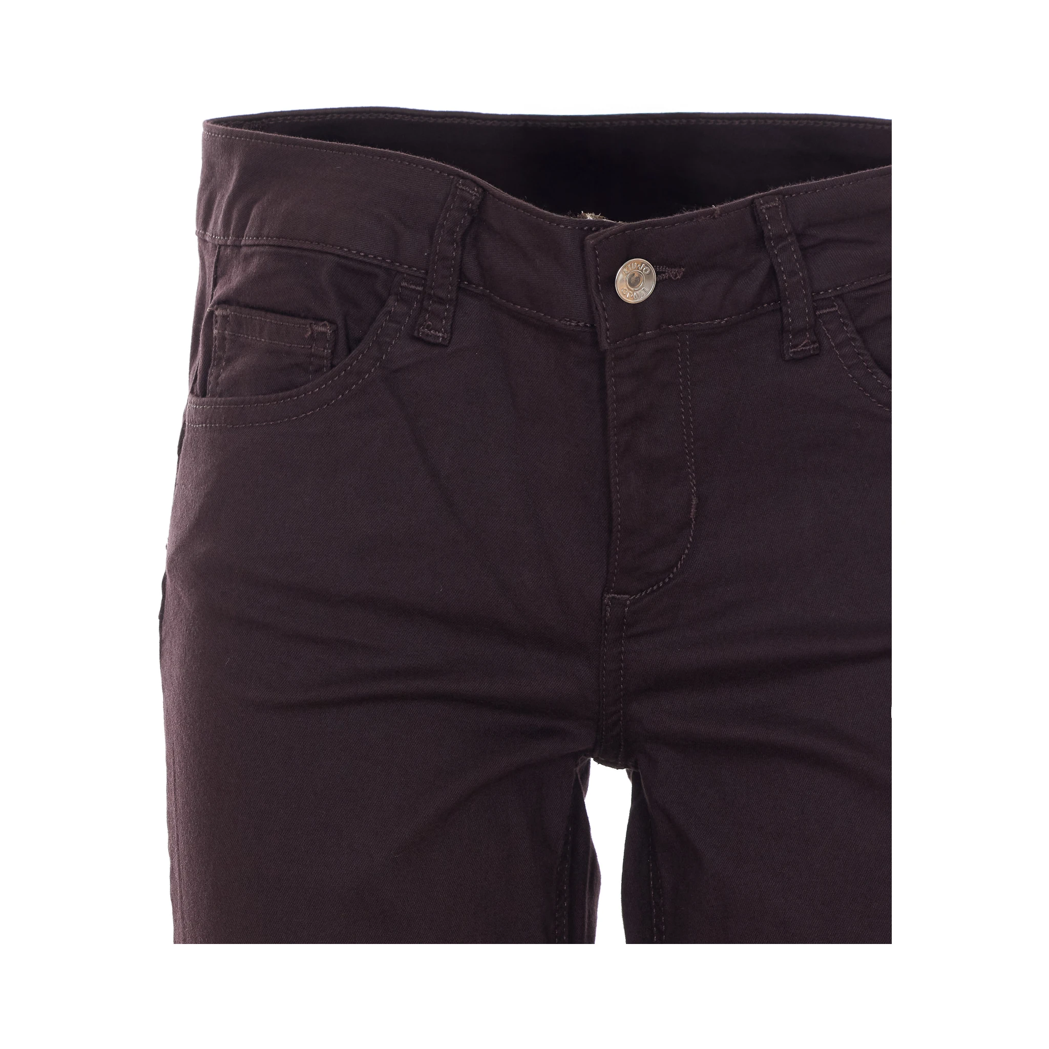 ليو جو جينز براون