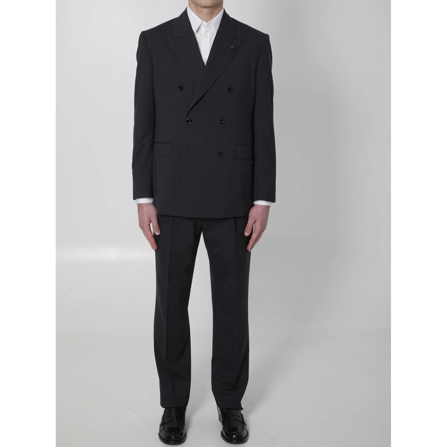 Feeling double-breasted suit