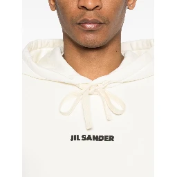 كنزات جيل ساندر البيضاء