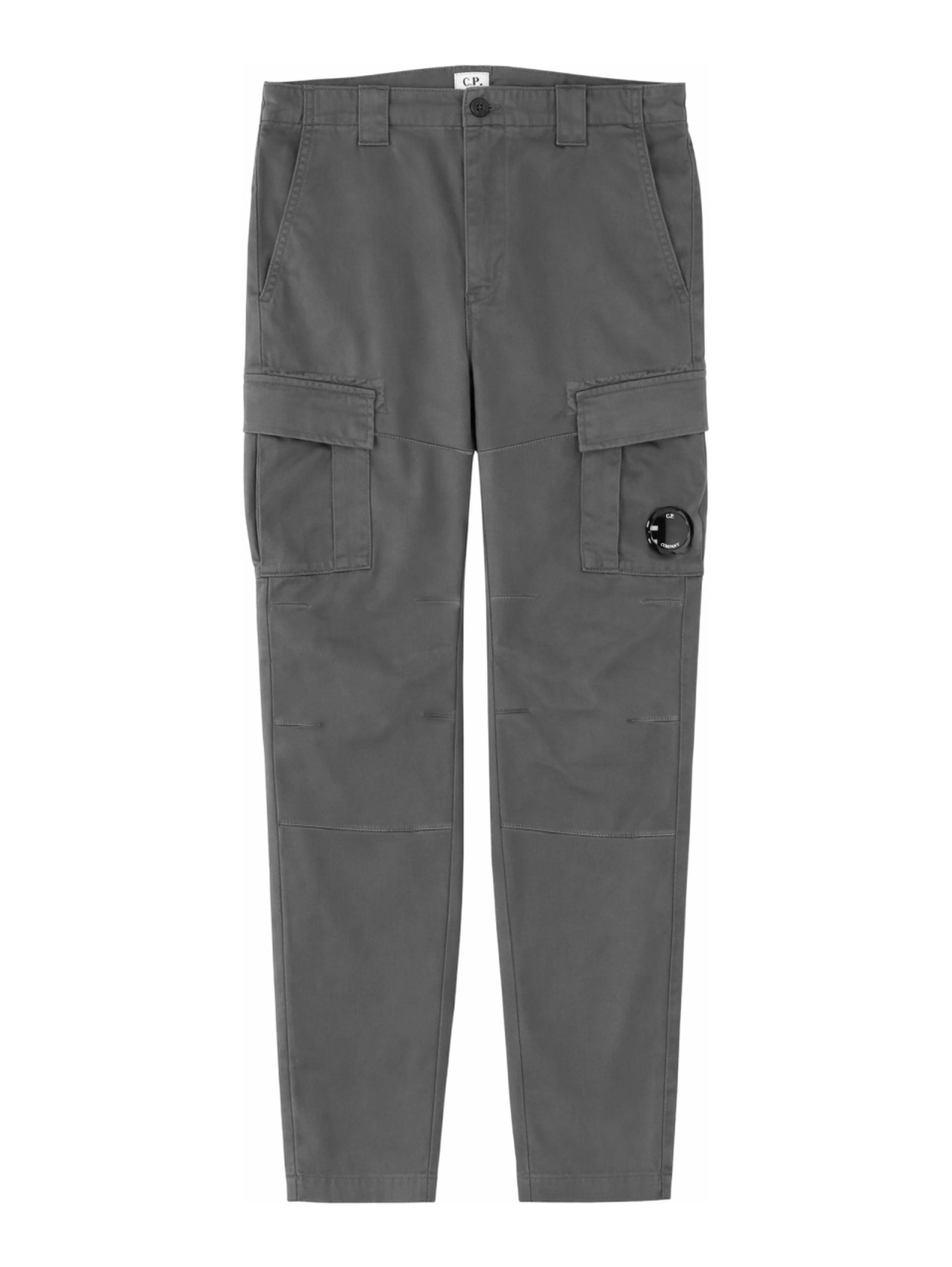 PANTALONE CARGO CON PATCH LOGO