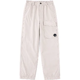 PANTALONE CARGO CON PATCH LOGO