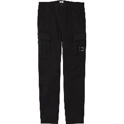 PANTALONE CARGO CON PATCH LOGO