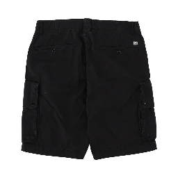 SHORTS CARGO CON PATCH LOGO