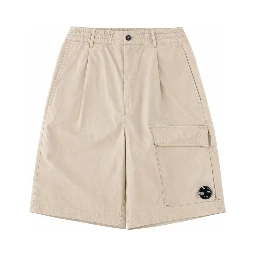 SHORTS CARGO CON PATCH LOGO