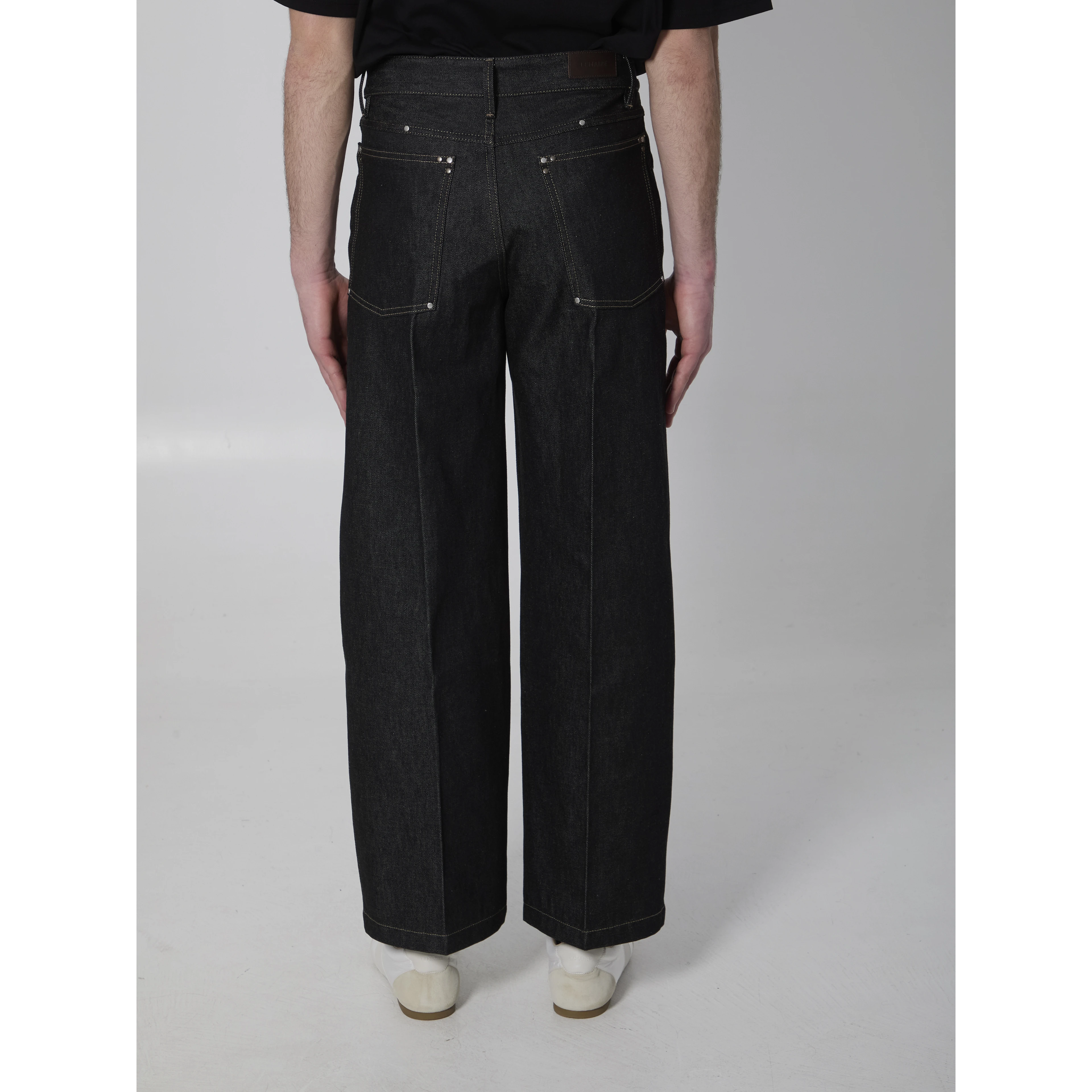 Wide-leg jeans with studs