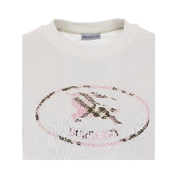 تيشيرتات وبولو بيضاء من بربري