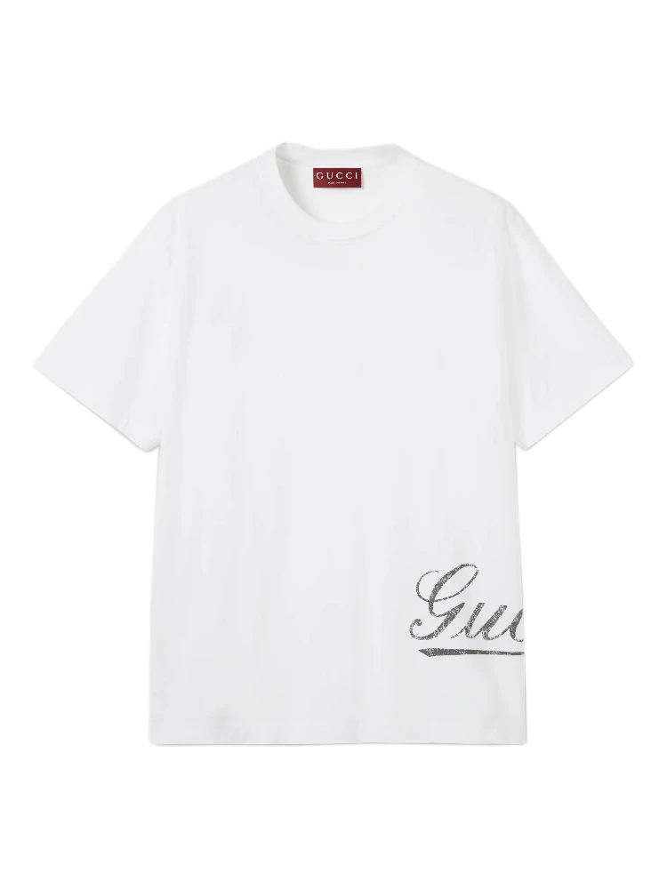 تيشيرتات وبولو بيضاء من غوتشي