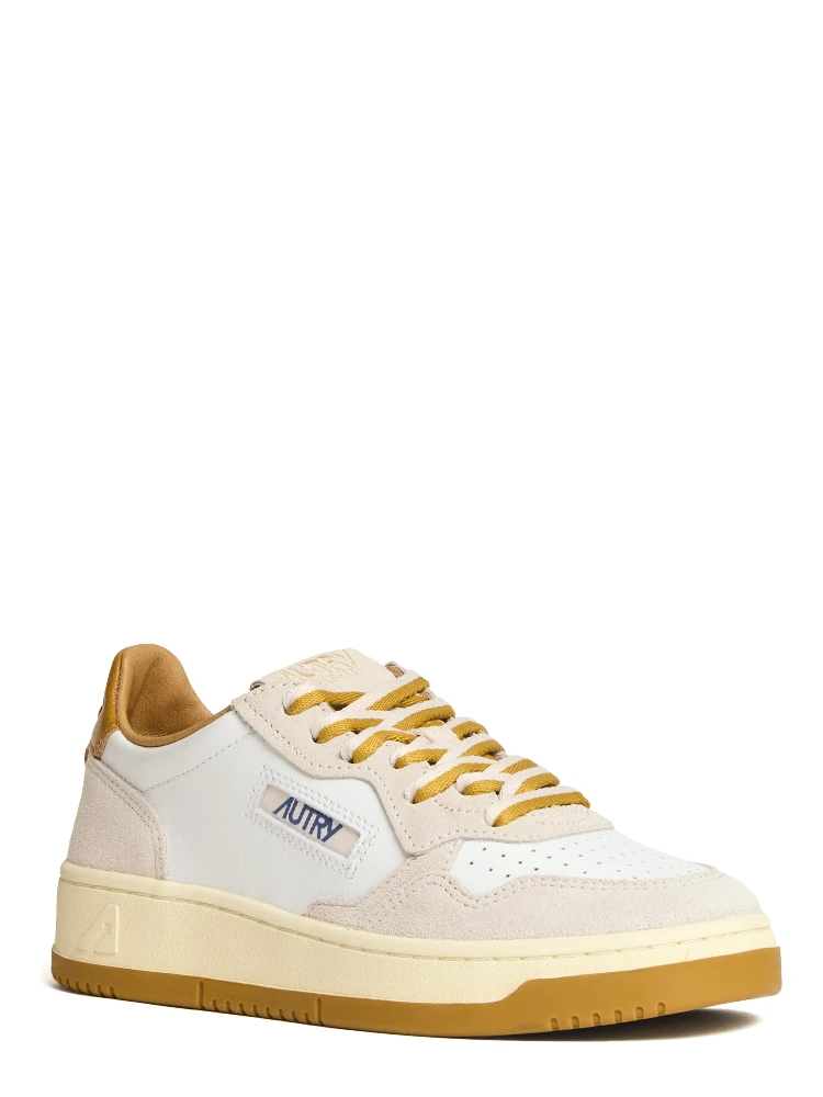 Sneakers Medalist Low In Pelle Bianca, Suede Sand alternative