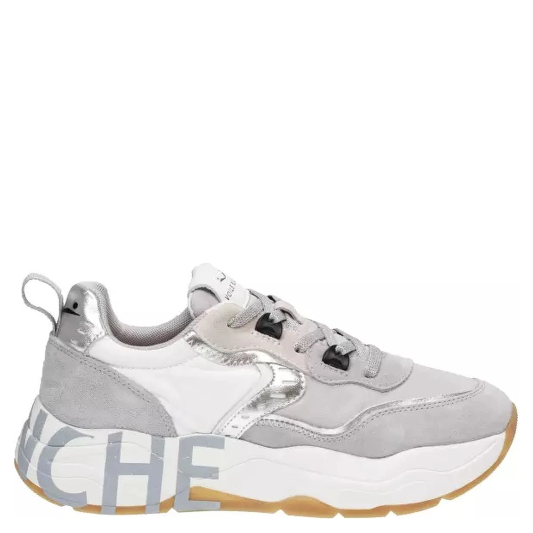 حذاء رياضي أبيض من نوع فوال بلانش