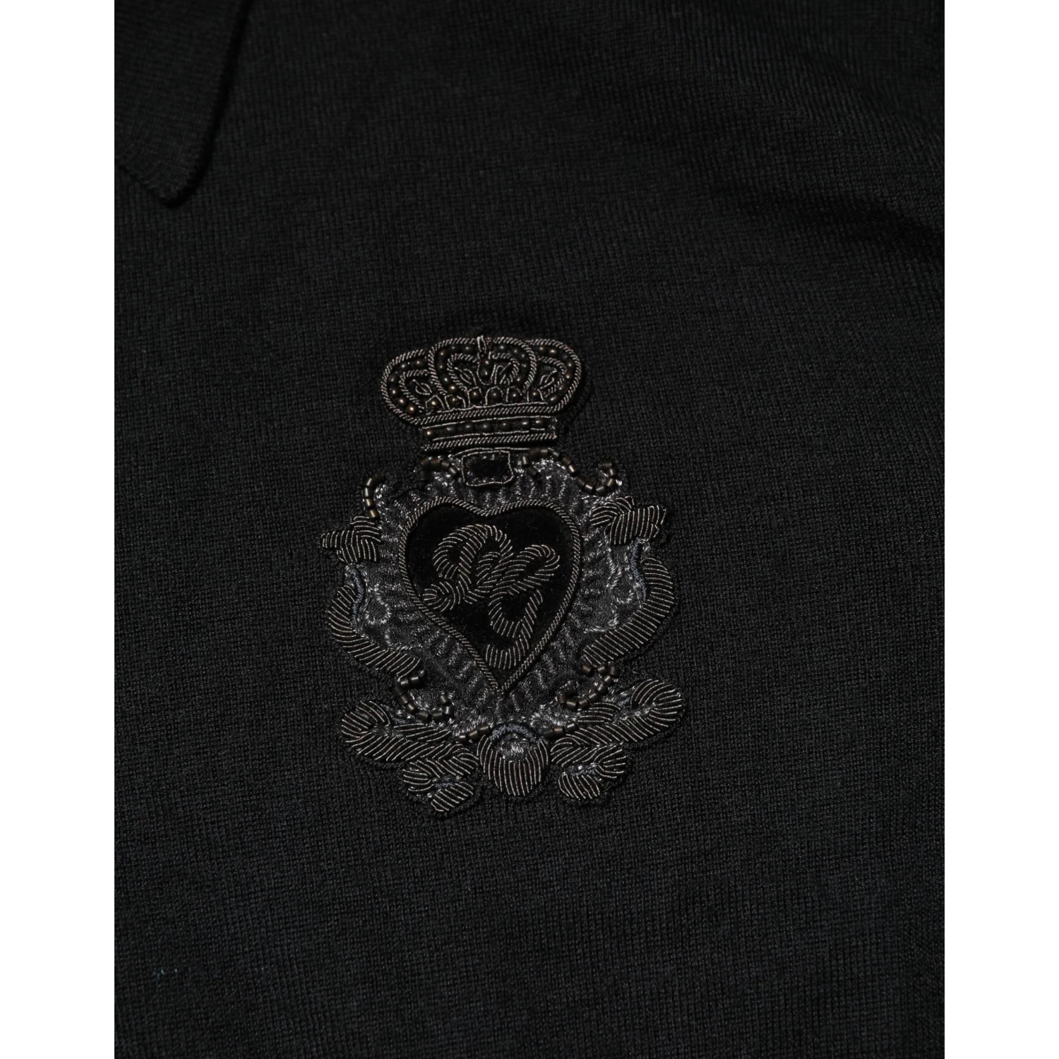 Black Crest Long Sleeve Men Pullover Sweater