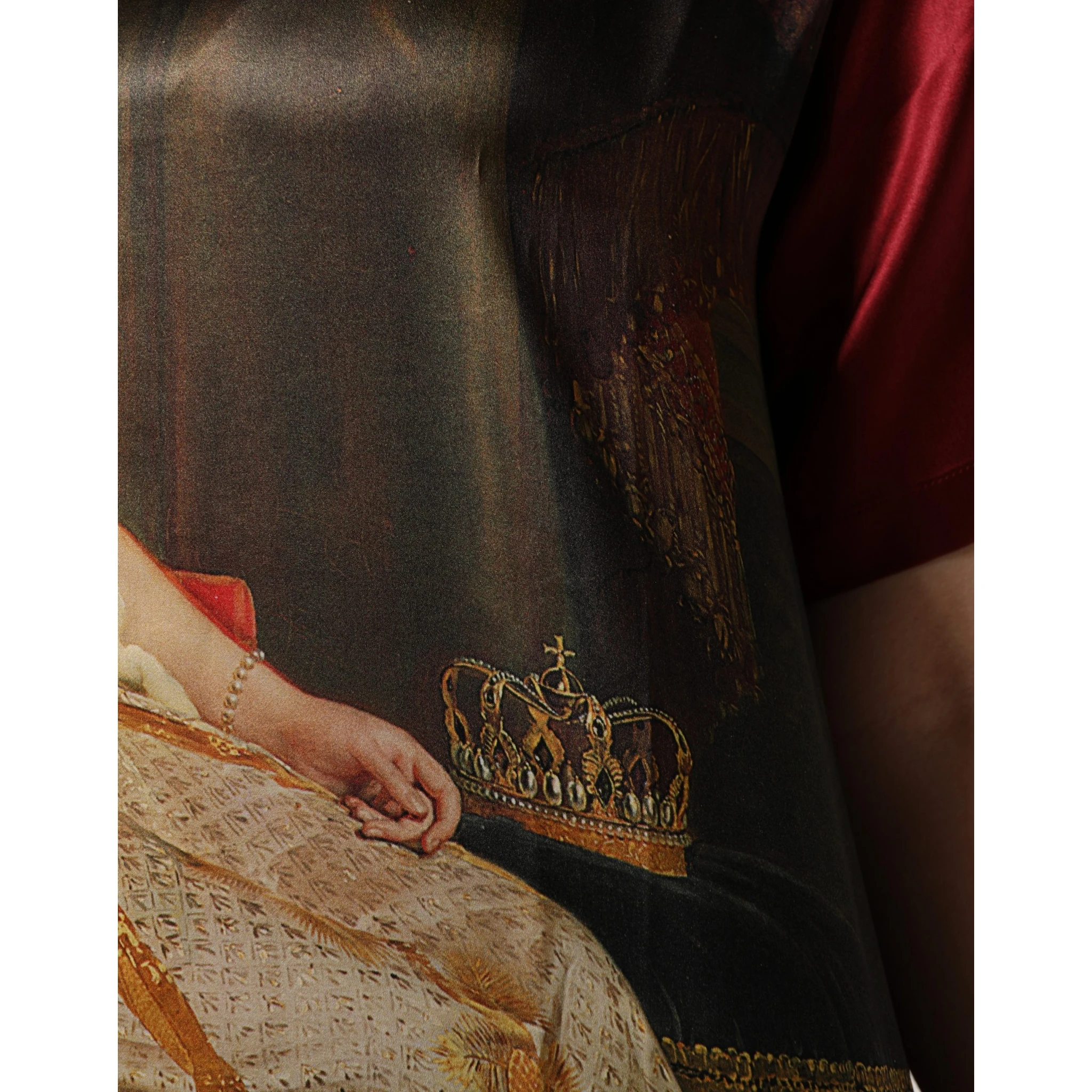 Maroon Royal Crown Dress Queen Painting Silk  T-shirt