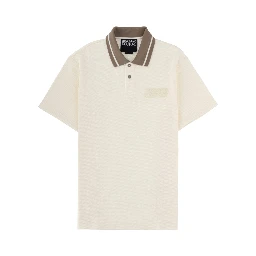POLO CON PATCH LOGO