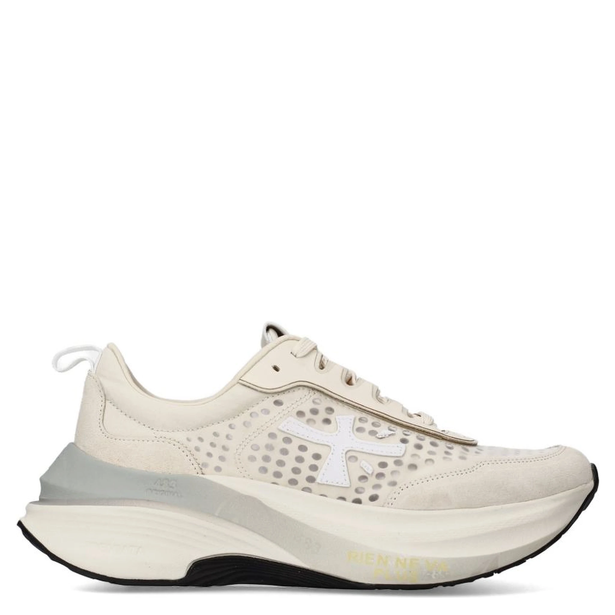 أحذية رياضية حائزة على جوائز