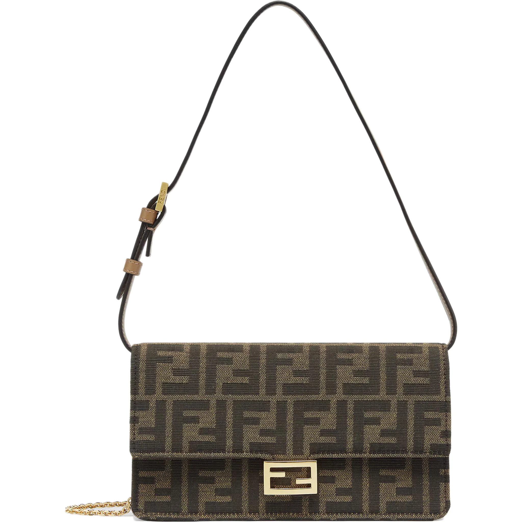 حقائب فندي.. بني