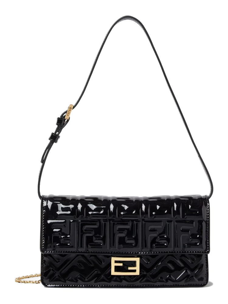 حقائب فندي.. أسود