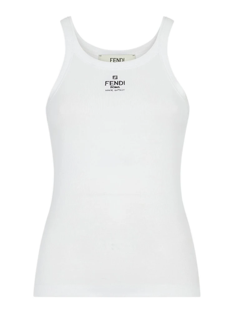 بلوزة فندي بيضاء