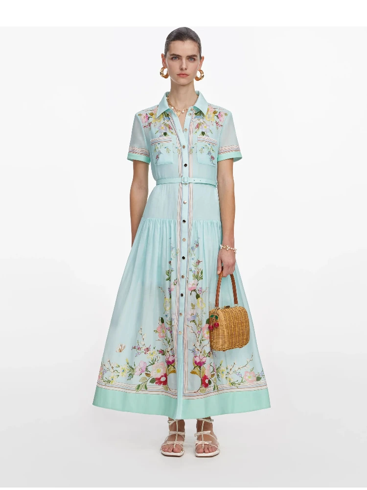 صورة ذاتية، فساتين خضراء