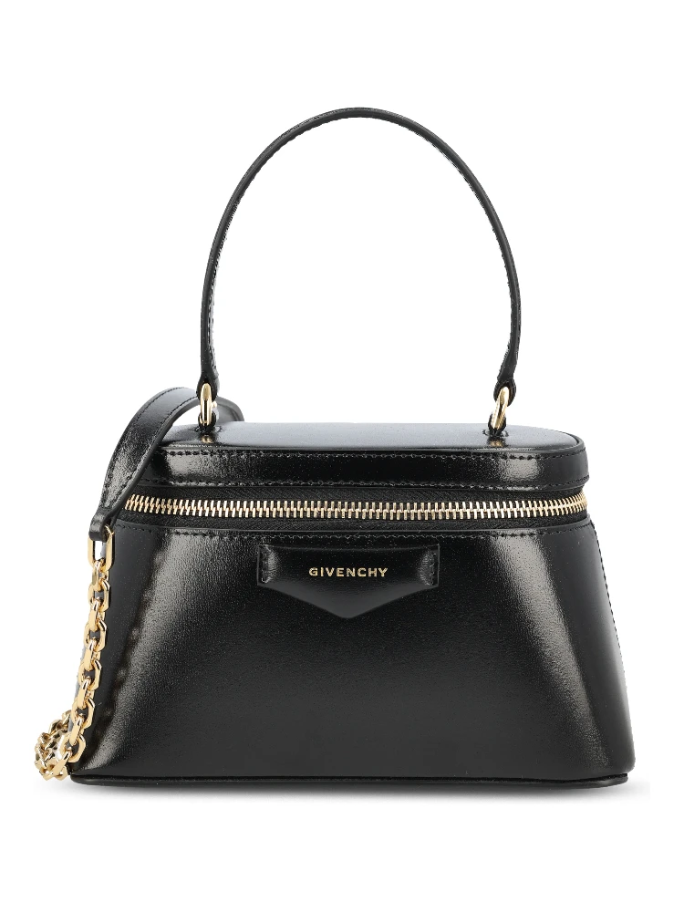 حقائب جيفنشي.. أسود