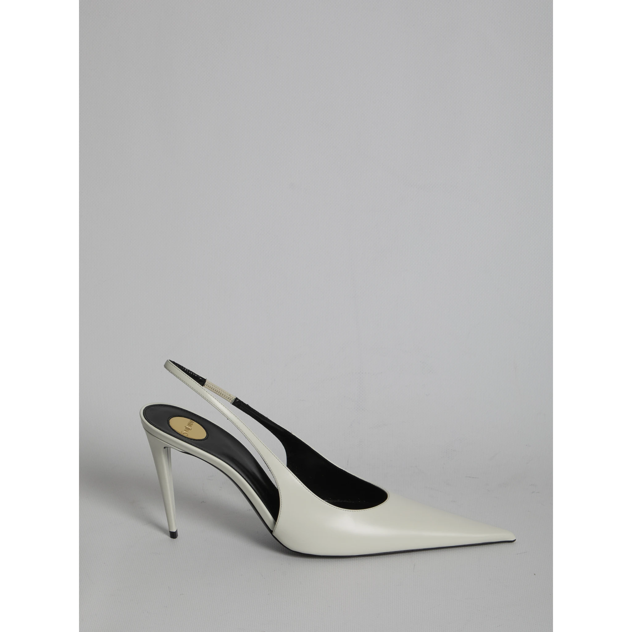 Guermantes pumps in patent leather