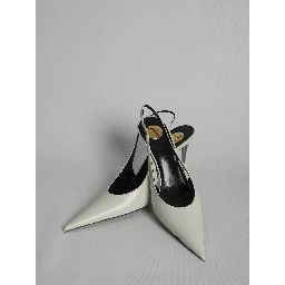 Guermantes pumps in patent leather