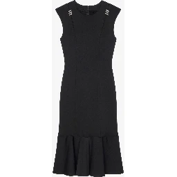 فستان كوكتيل من الألياف السوداء