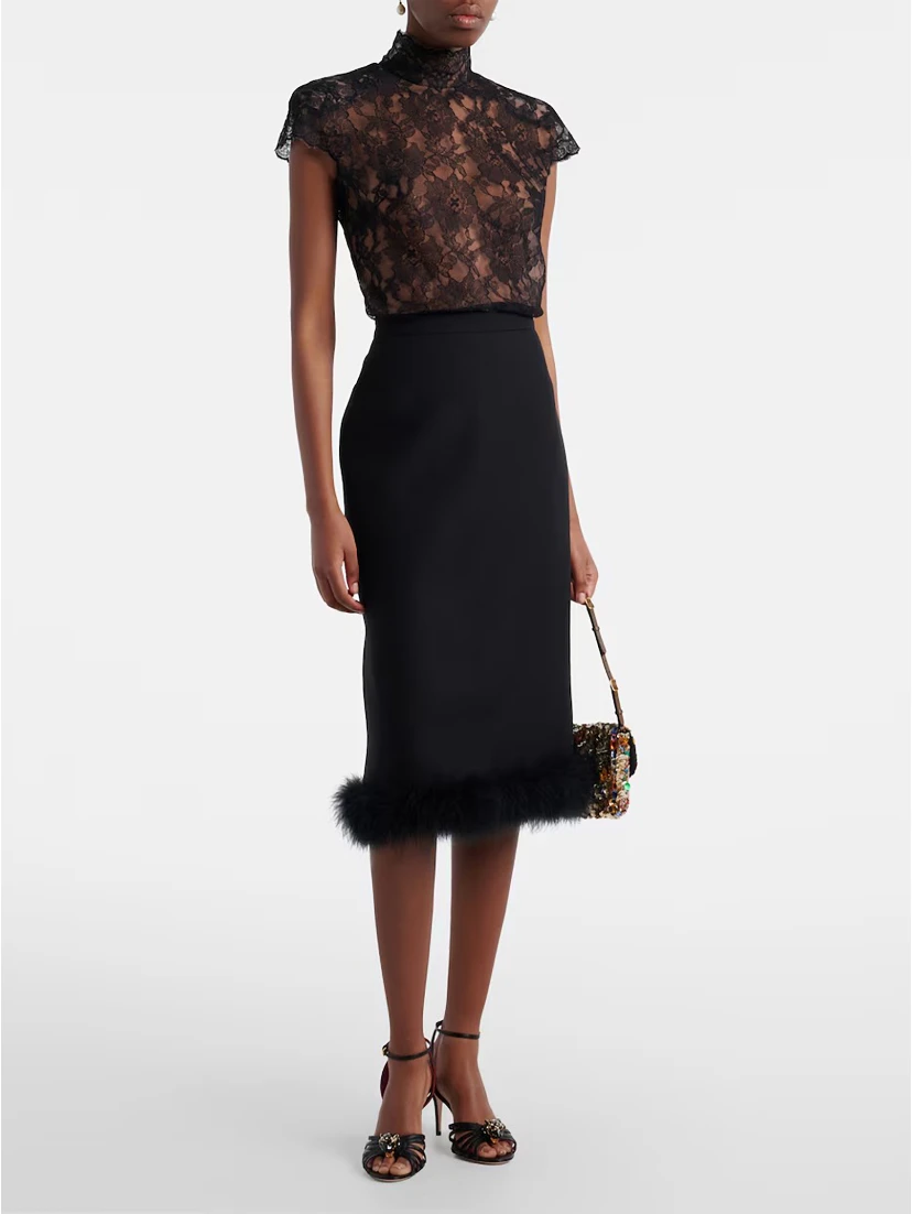 بلوزة فالنتينو