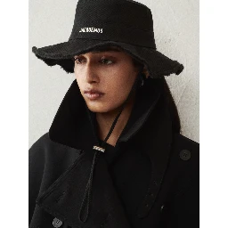 JACQUEMUS hat