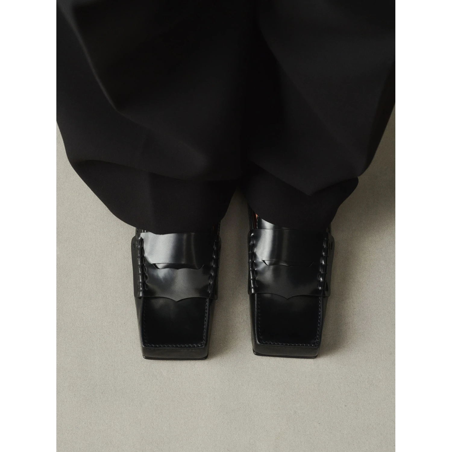 JACQUEMUS moccasins