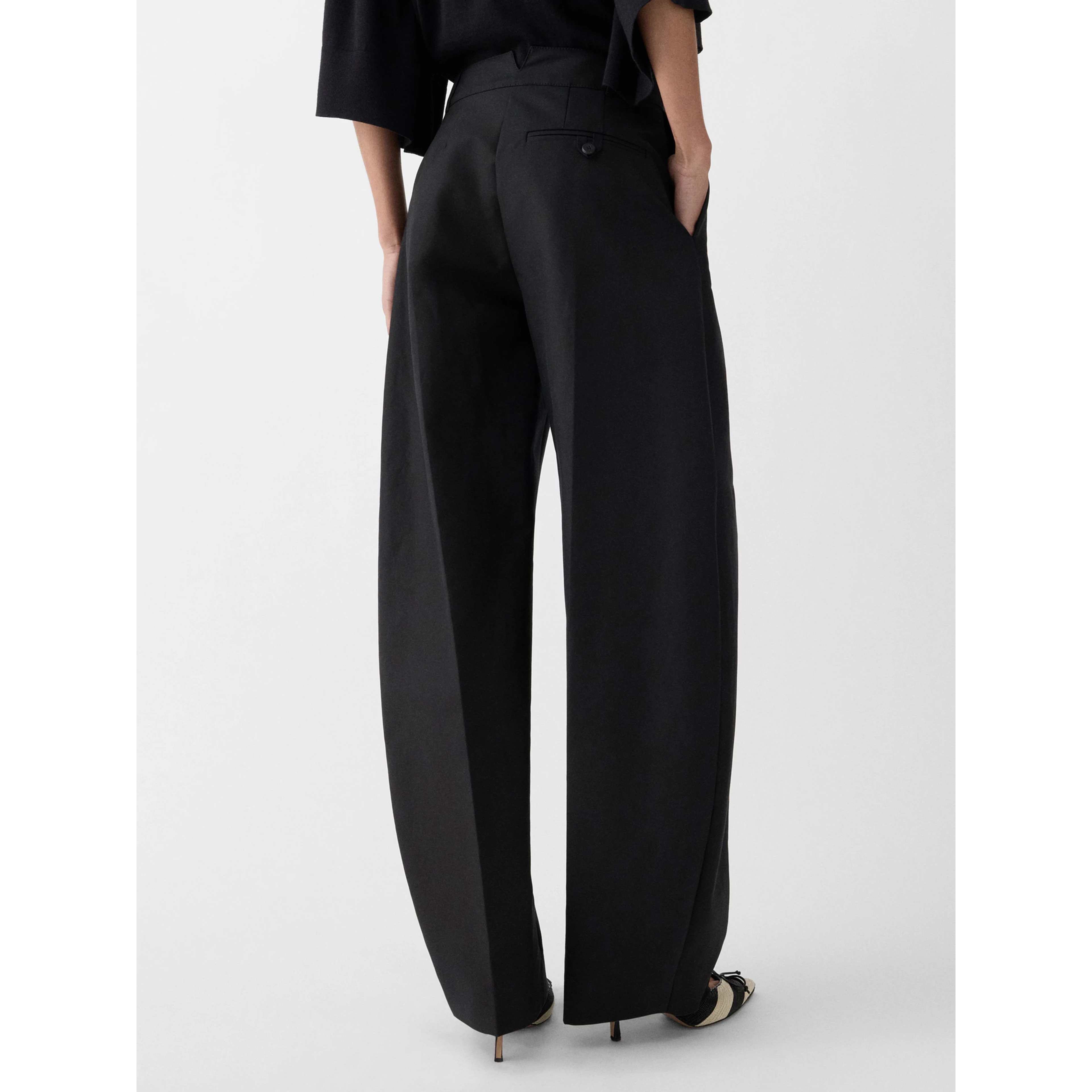 JACQUEMUS trousers