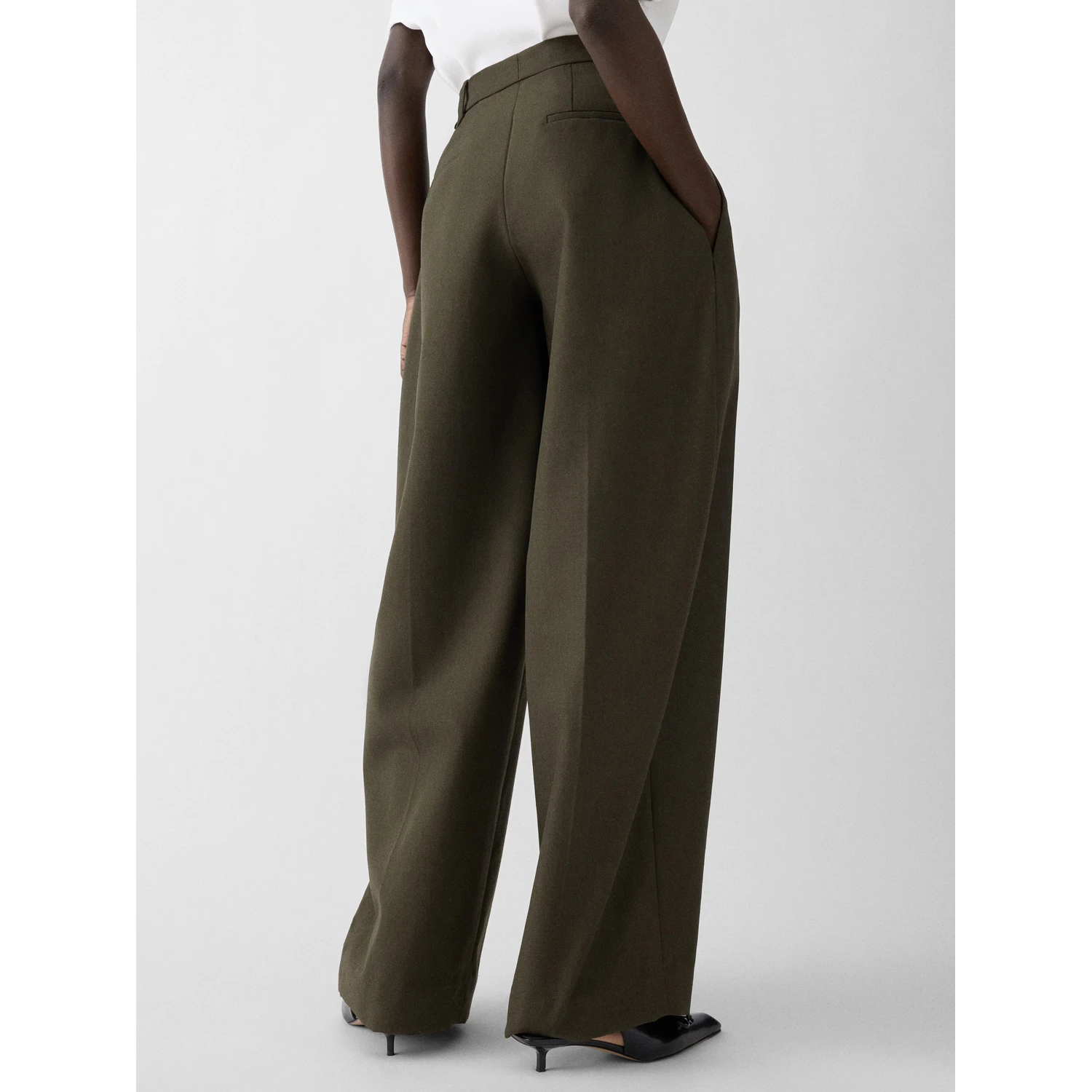 JACQUEMUS trousers