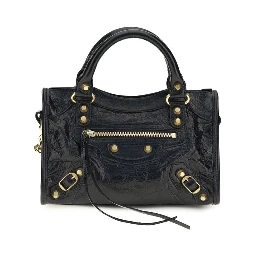 حقيبة كتف من جلد الخروف الأسود (Ovis Aries Aries)