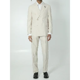 Feeling double-breasted suit