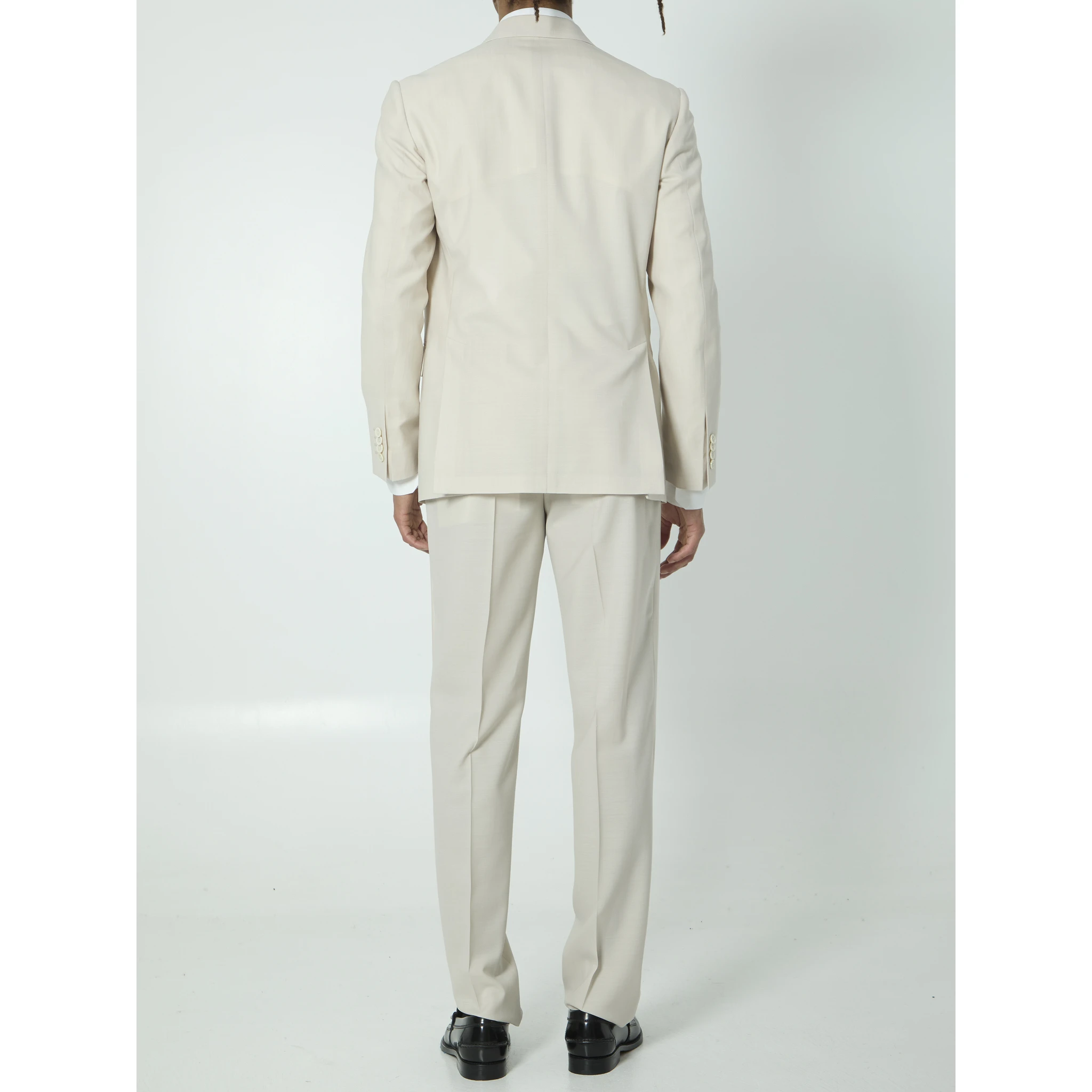 Feeling double-breasted suit