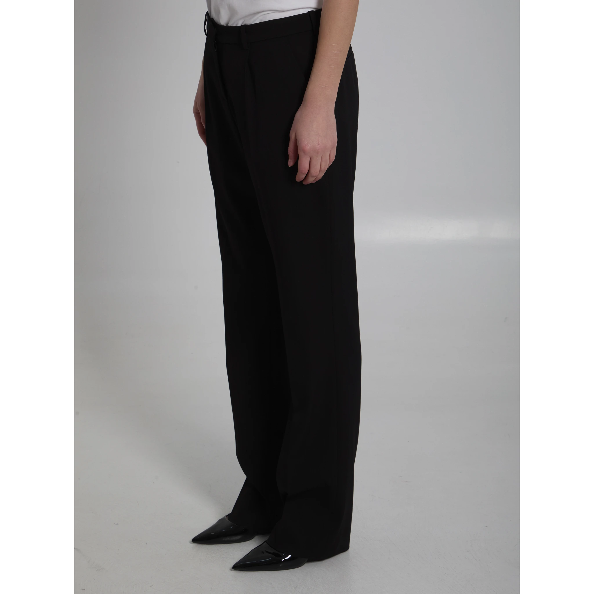 Slim tailored pants