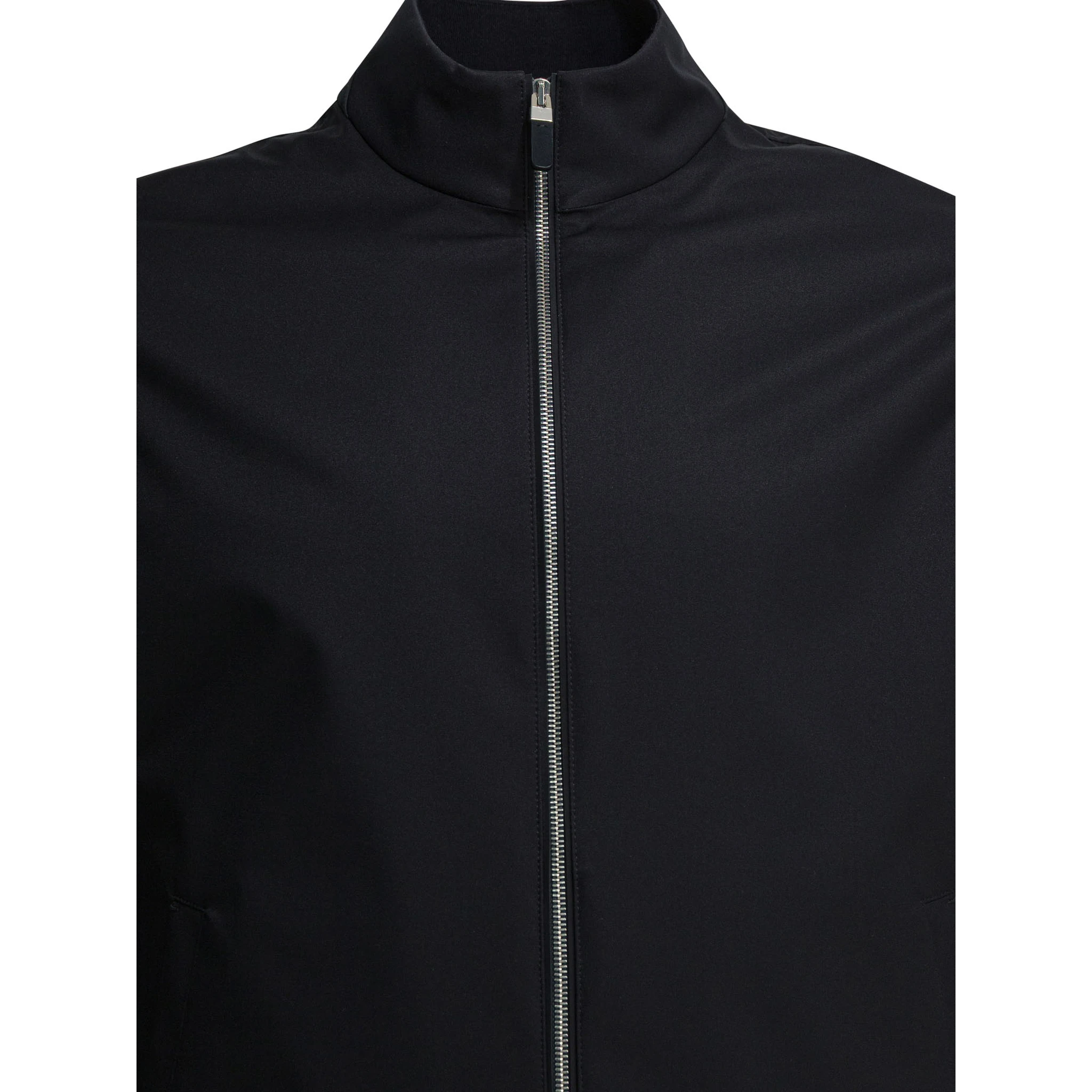 Zippered lightwear jacket