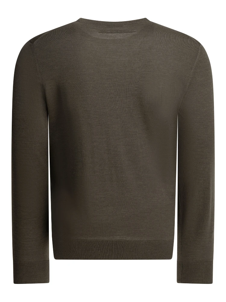 Cashmere crewneck knitwear alternative