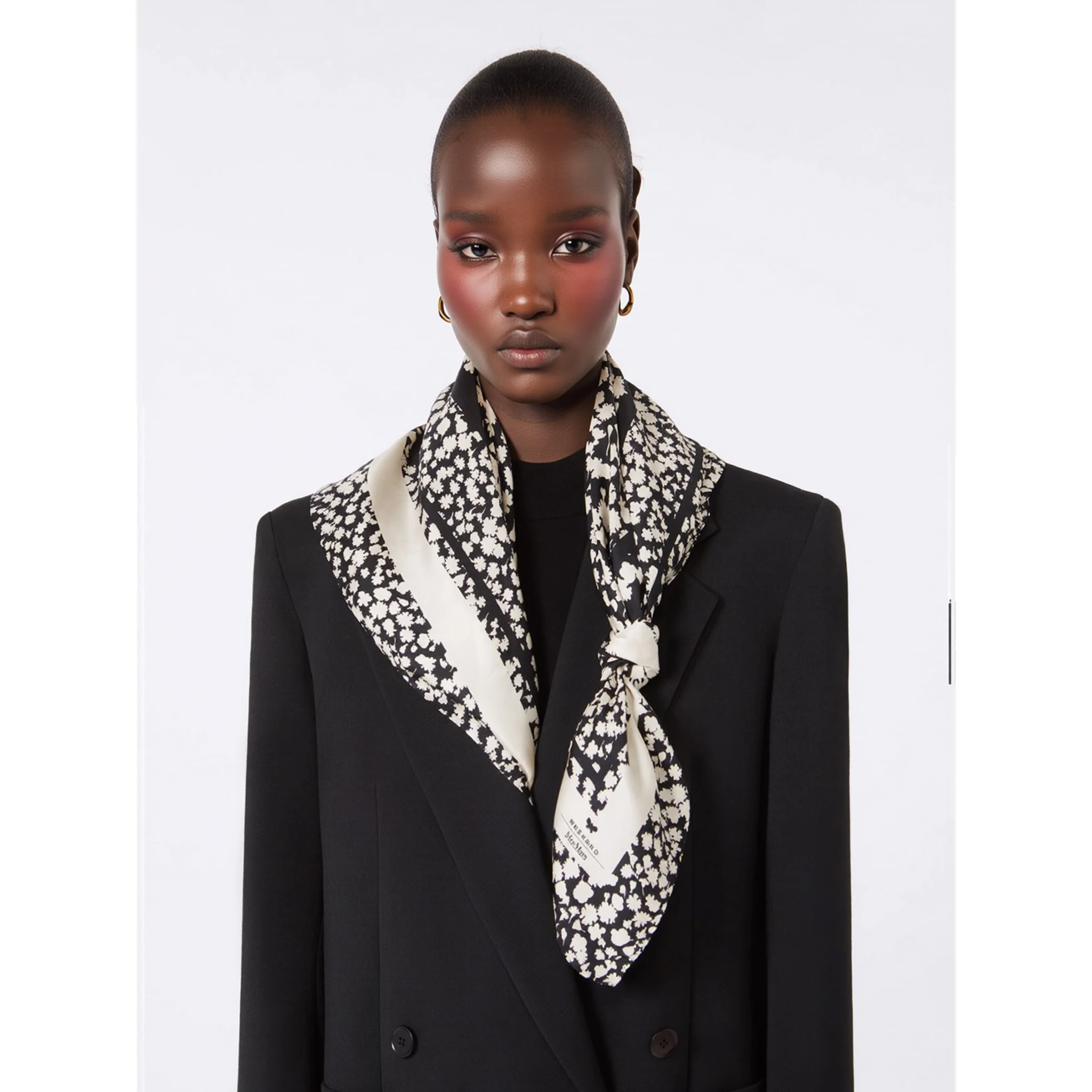 WEEKEND MAX SCARF WKAONESTONEW scarf