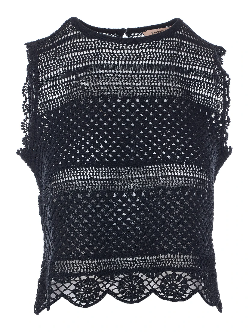 طقم ملابس علوية أسود مكون من قطعتين