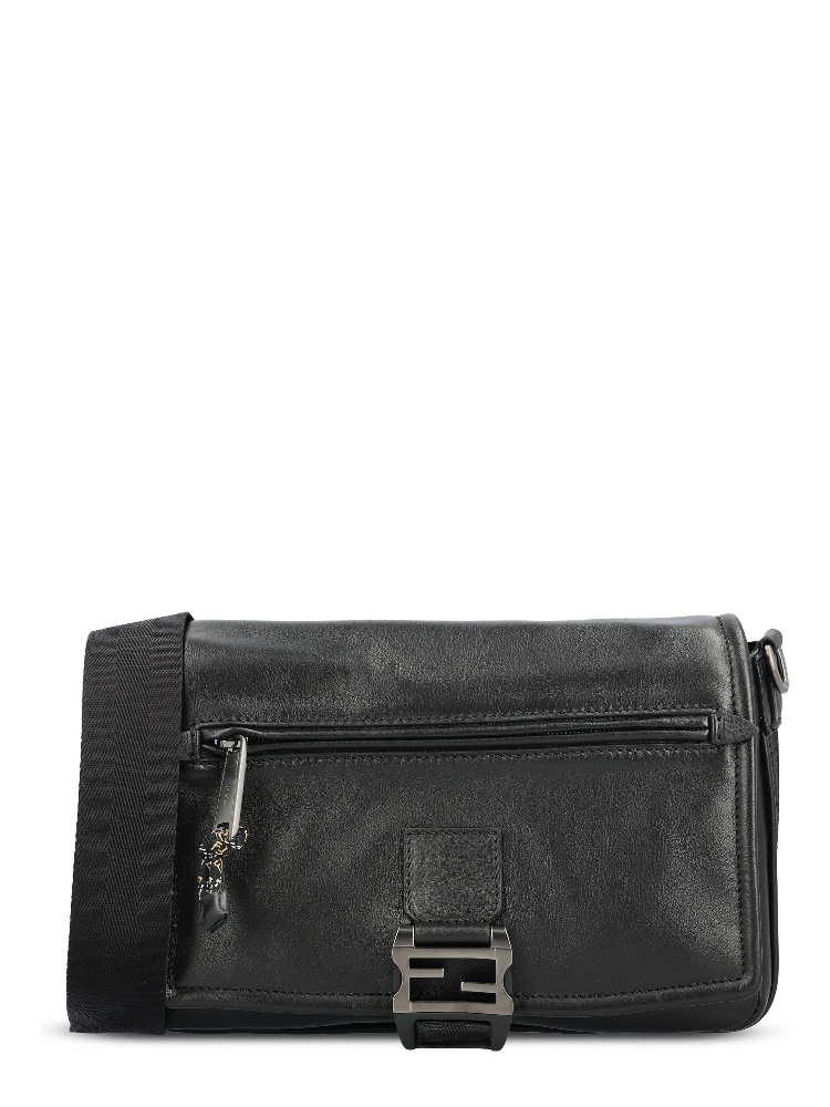 حقائب فندي.. أسود