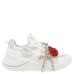 حذاء رياضي أبيض من ديت