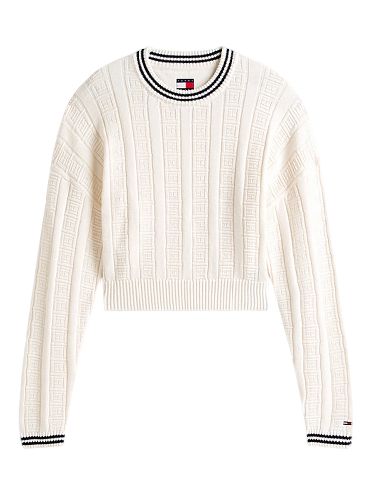 كنزات تومي جينز بيضاء